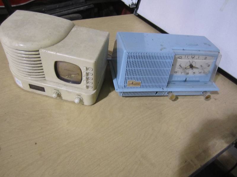 lot 91 image: Vintage alarm clocks...