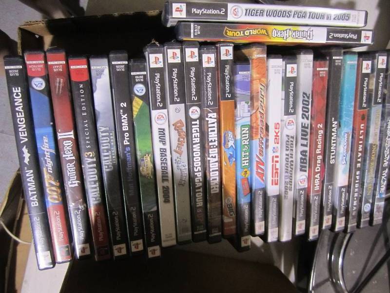 lot 112 image: Lot of Playstation 2 games...
