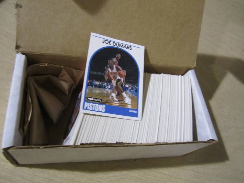lot 130 image: 1989 NBA Hoops appears to be 1-298 ...