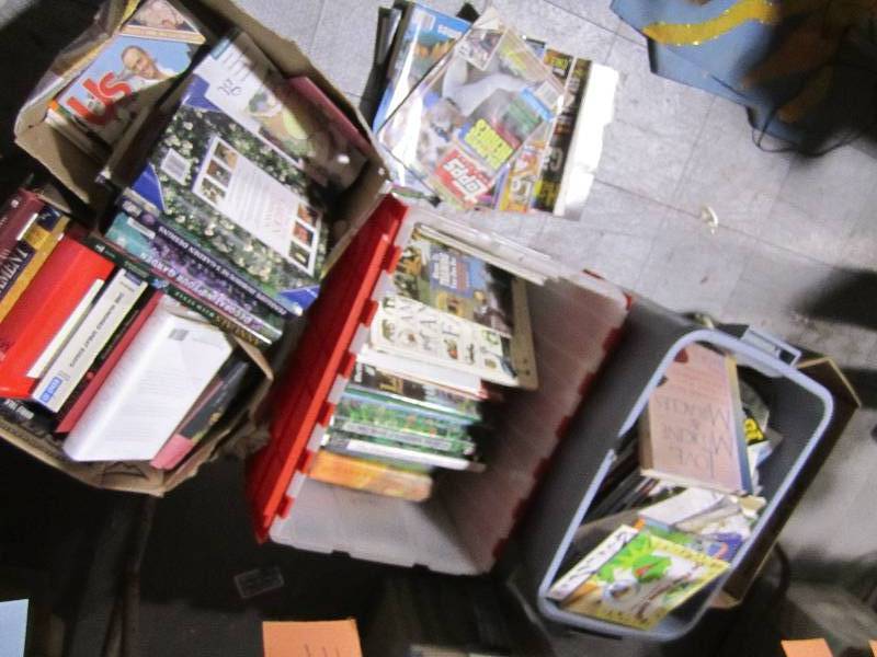 lot 169 image: Large lot of books...