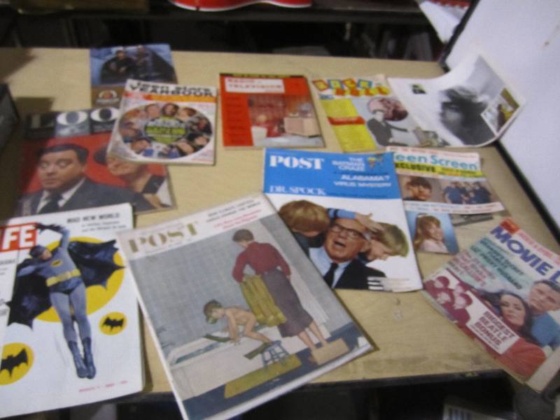 lot 175 image: Lot of vintage magazines...