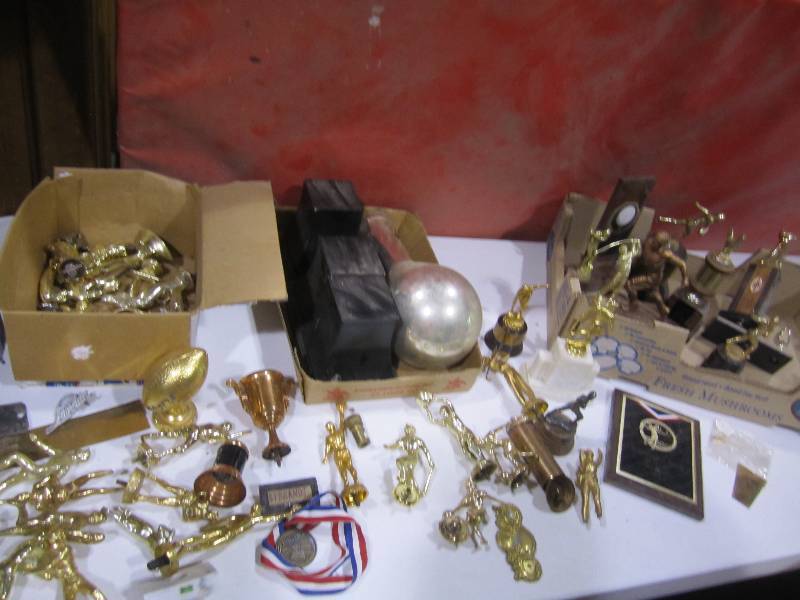 lot 223 image: Large lot of trophies for various s...