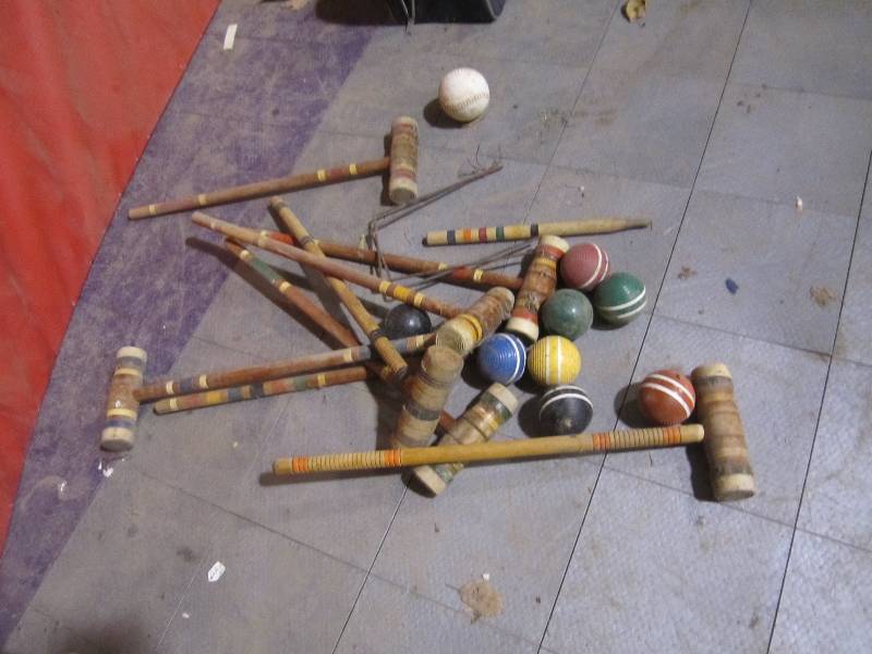 lot 279 image: Vintage croquet set...