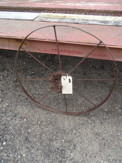 lot 108 image: Antique Wagon Wheel, 32 O.D., 1 1...