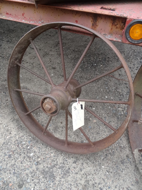 lot 107 image: Antique Wagon Wheel, 28 O.D., 4w,...