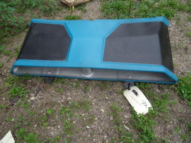lot 132 image: Hood scoop, 36L x 6 12 h x 15 12d...