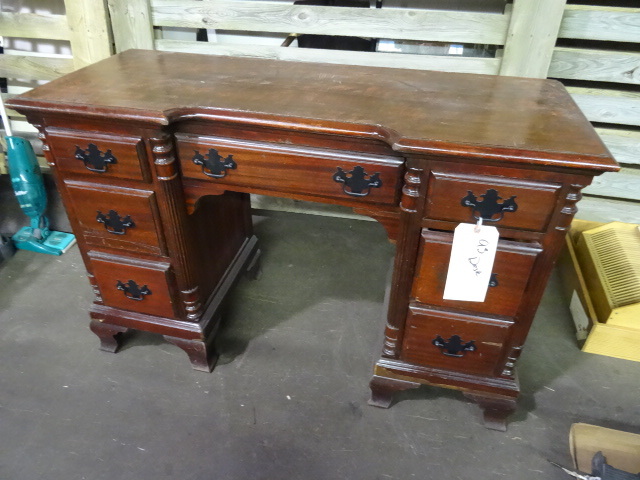 lot 93 image: Office Desk, 7 drawers,30h x 46w x ...