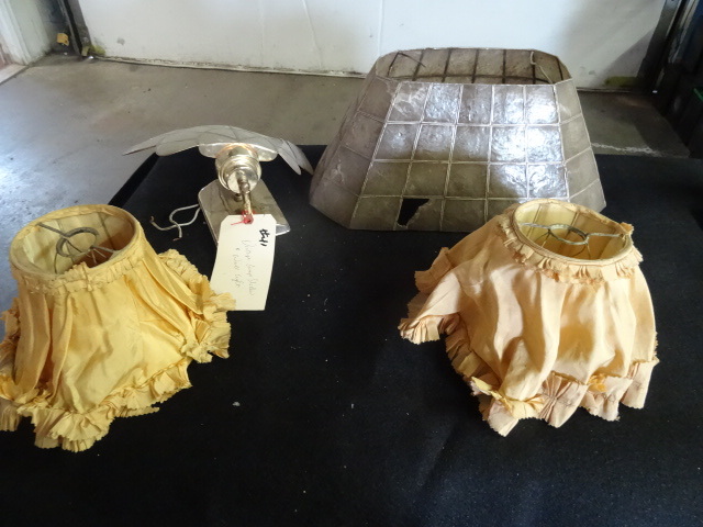 lot 41 image: Vintage Lamp Shades & Wall Lamp...