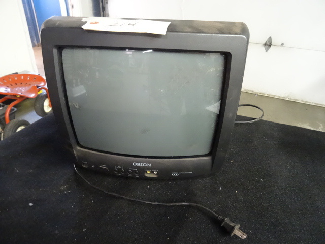 lot 214 image: Orion Portable 13 TV, Model TV1334...