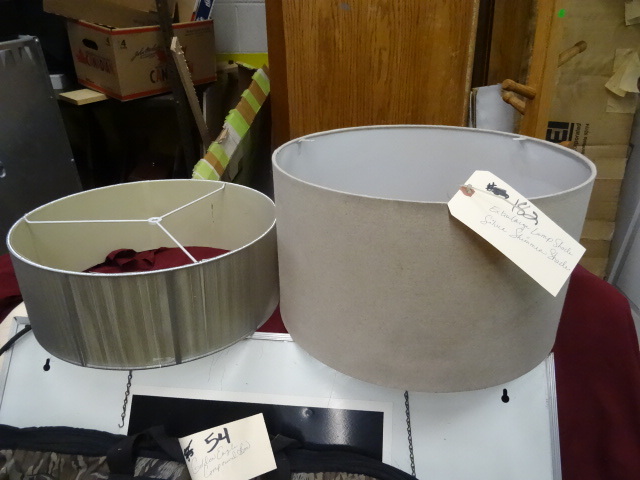 lot 182 image: Shimmer Lampshade, silver & Extra L...