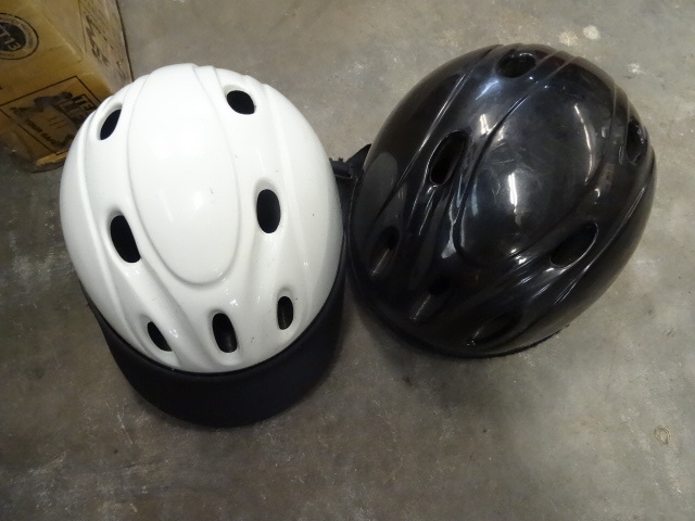 lot 169 image: Troxel Riding Helmets, white - yout...