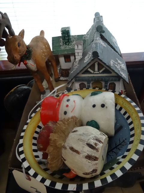 lot 192 image: Christmas Lot - 2 light-up houses, ...
