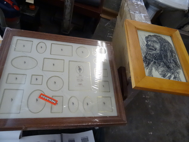 lot 218 image: Misc. Lot - 20 pic photo frame, gla...