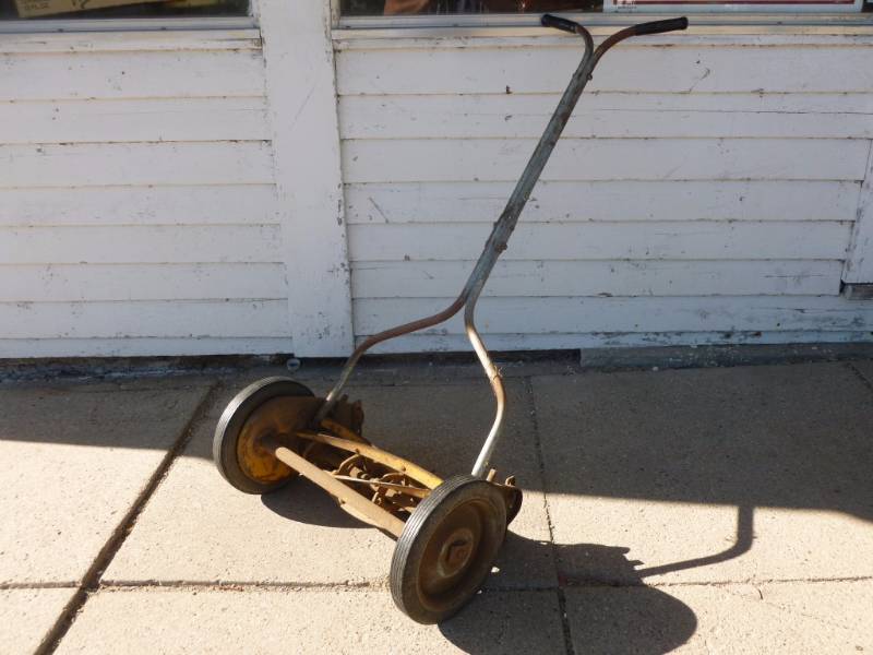lot 15 image: Vintage Lawn Mower