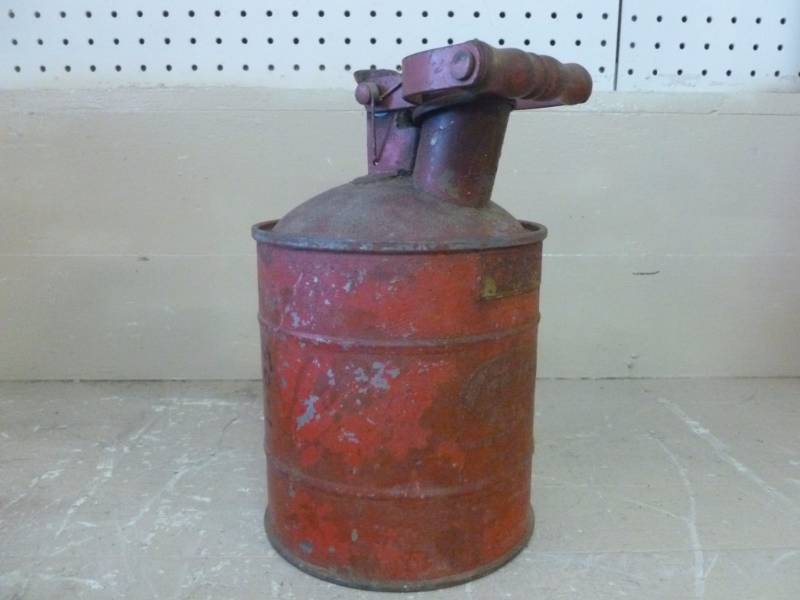 lot 31 image: Vintage Gas Can