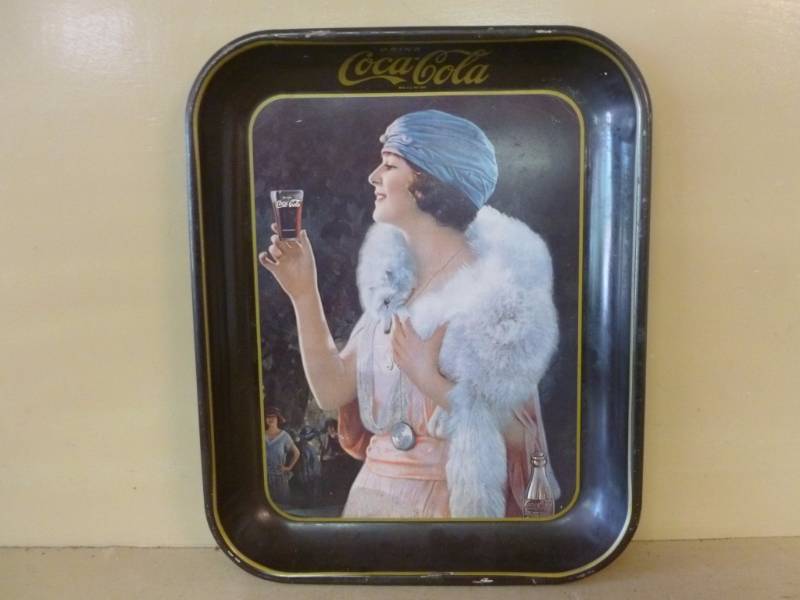 lot 47 image: Vintage Coca-Cola Tray