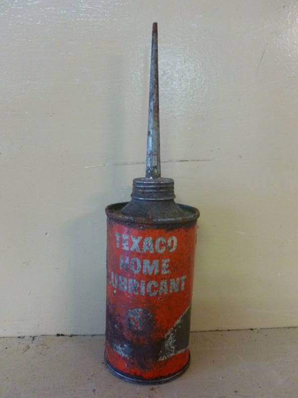 lot 60 image: Vintage Oil Can