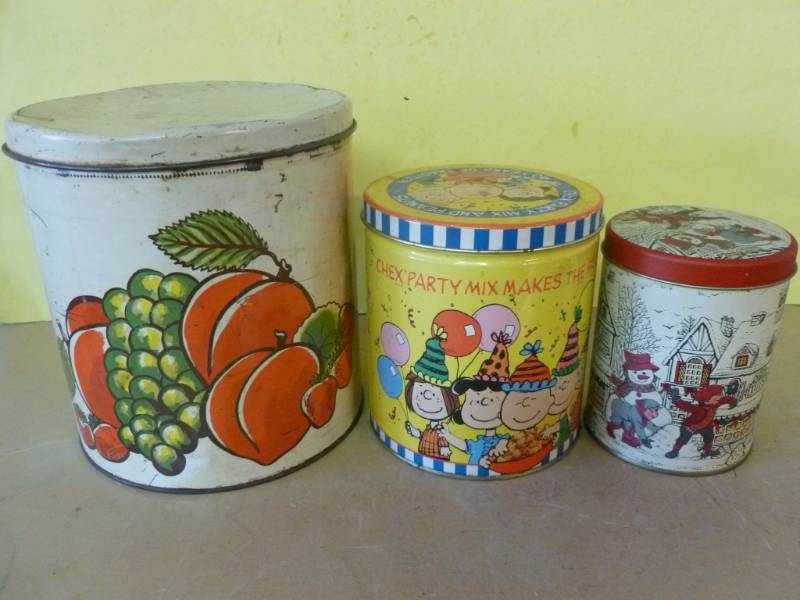 lot 68 image: Vintage Kitchen