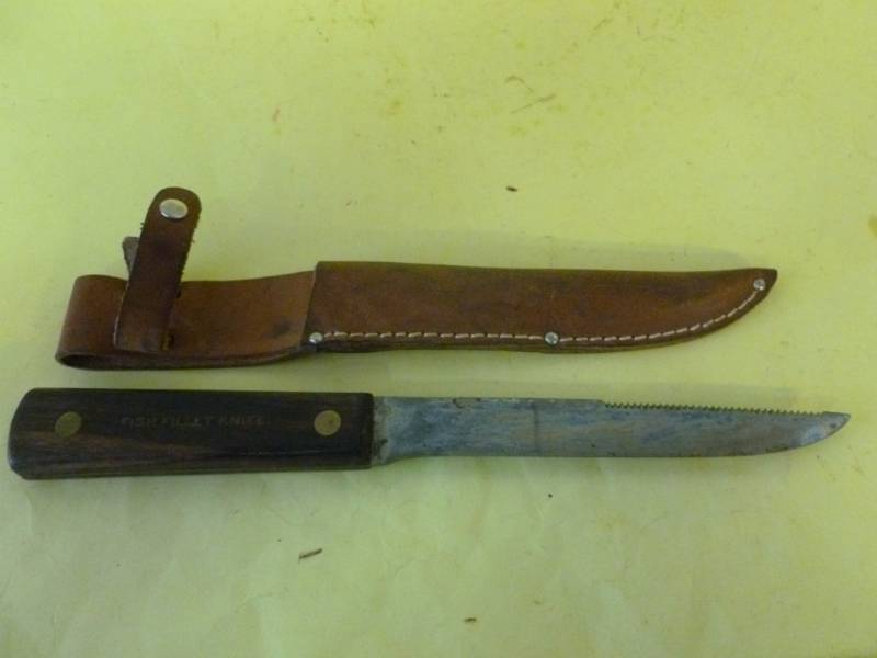 lot 82 image: Kutmaster Knife