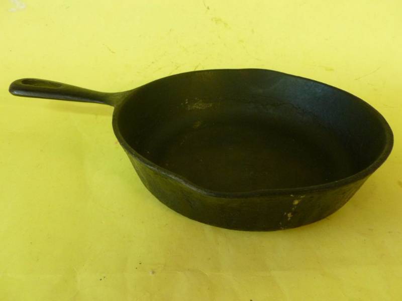 lot 88 image: Cast Iron Pan