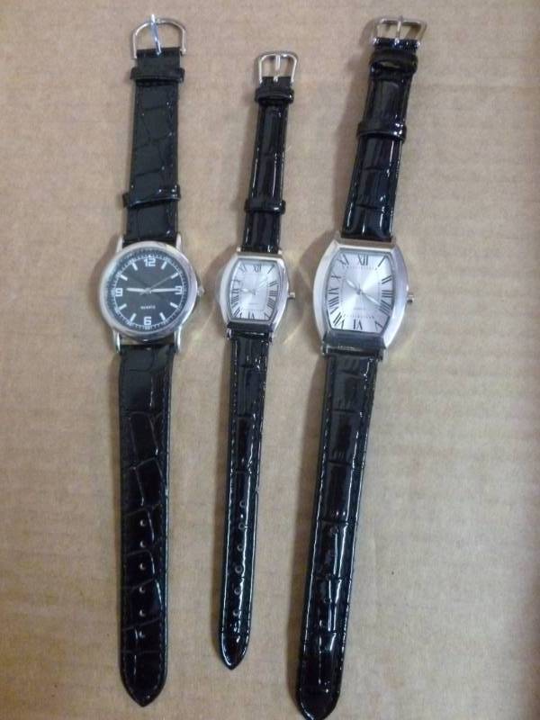 lot 124 image: Watches