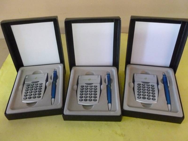 lot 144 image: Office Items