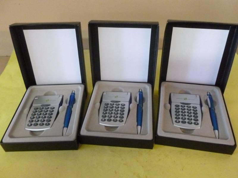 lot 145 image: Office Items