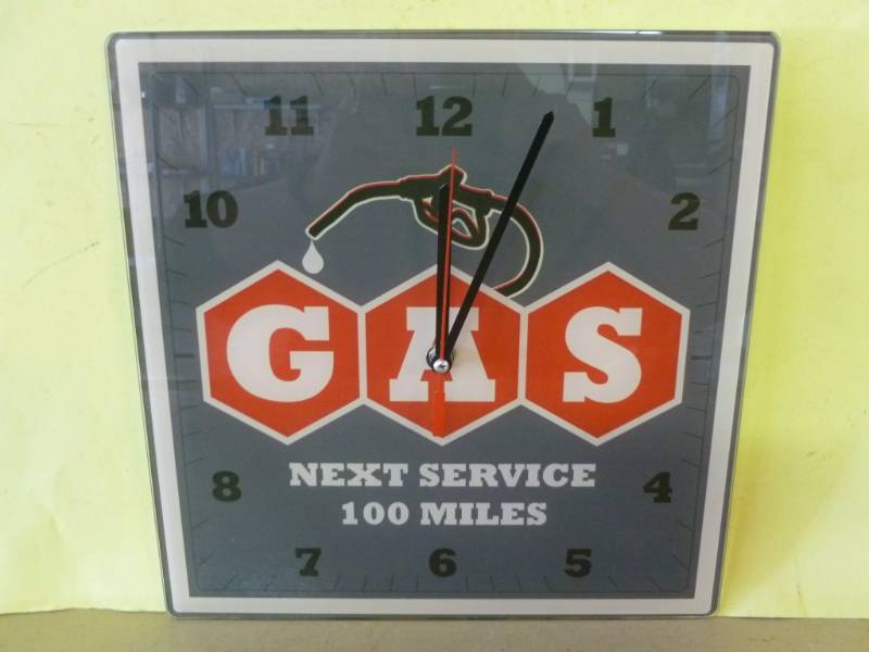 lot 193 image: Glass Clock