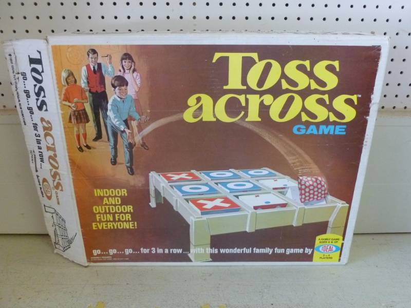 lot 198 image: Vintage Game