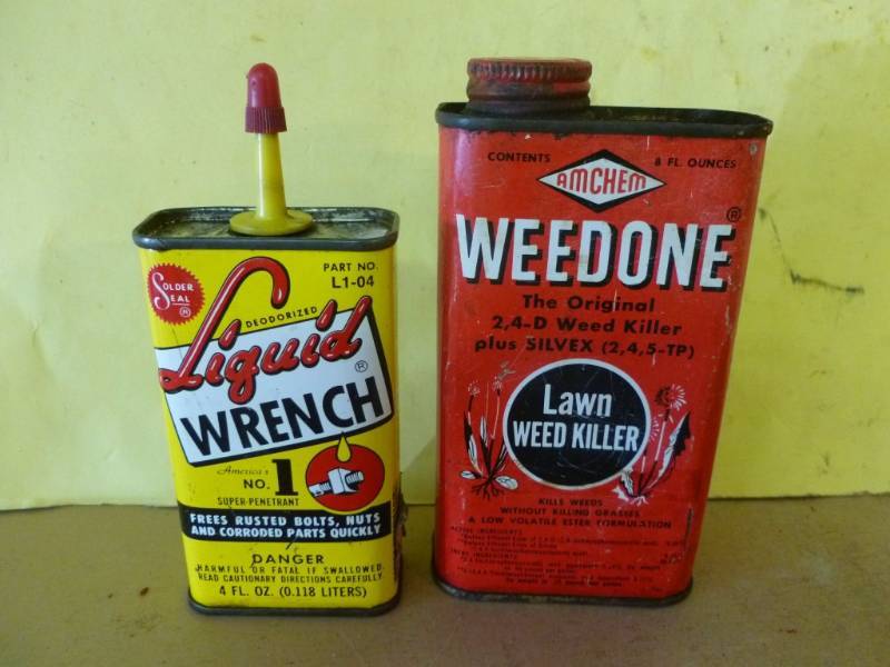 lot 201 image: Vintage Oil Can