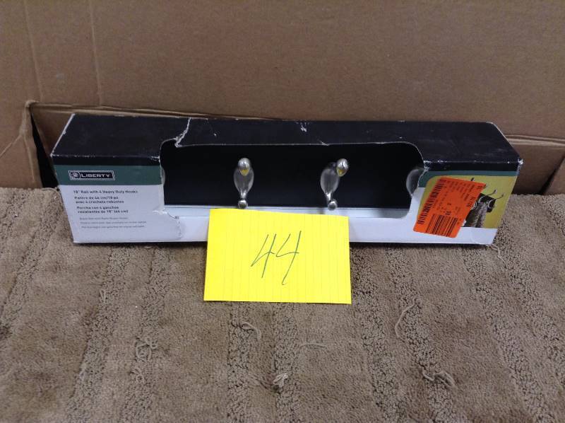 lot 44 image: Liberty Hardware Liberty 131584 18 Rail with 4 Heavy Duty Hooks