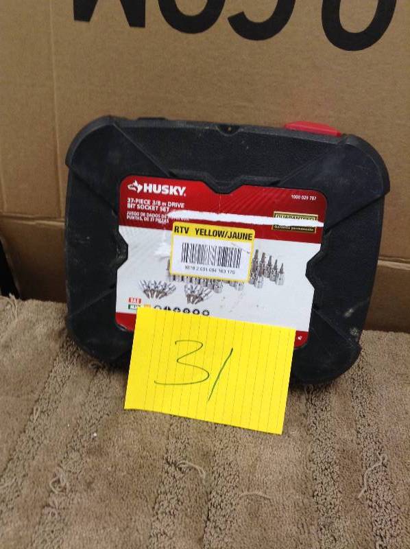 lot 31 image: Husky Bit Socket Set 37 PC. 3  8 Inch Drive Master Sae Metric Alloy Steel With Case missing 1 pc