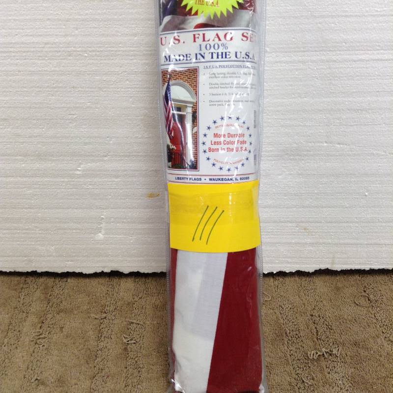 lot 111 image: US Flag