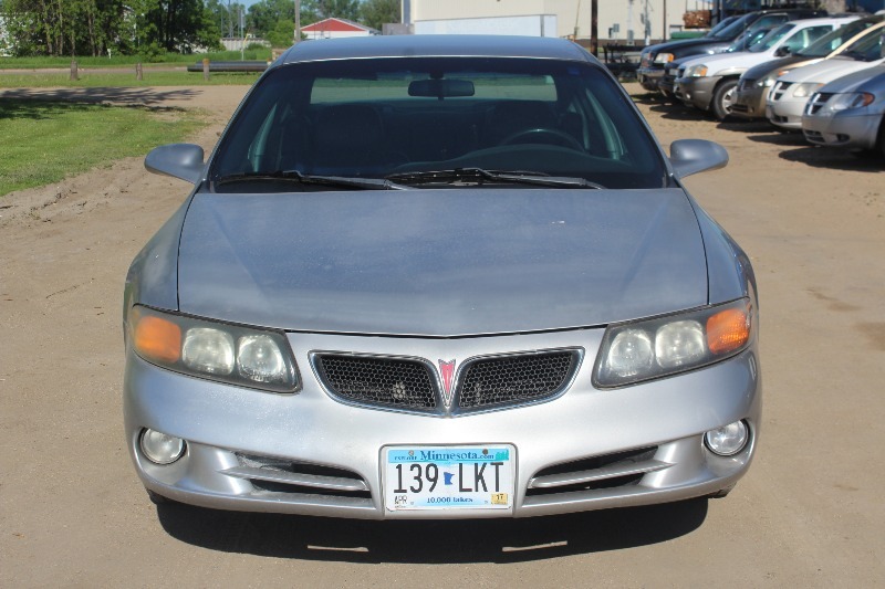 2005 Pontiac Bonneville SE