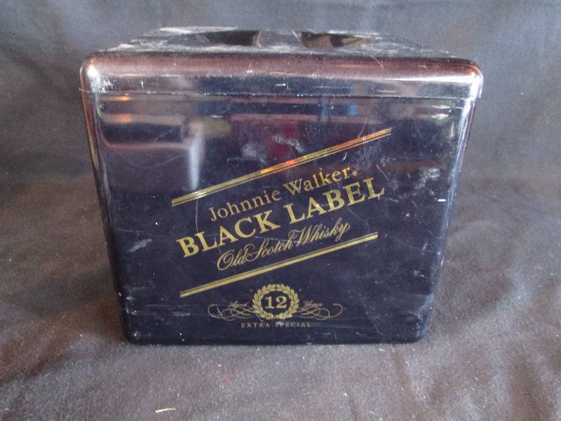 lot 11 image: Johnnie Walker Black Label Whisky Store Display