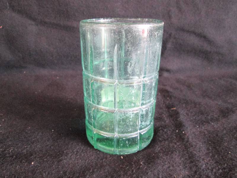 lot 50 image: ww2 Navy Drinking Glass