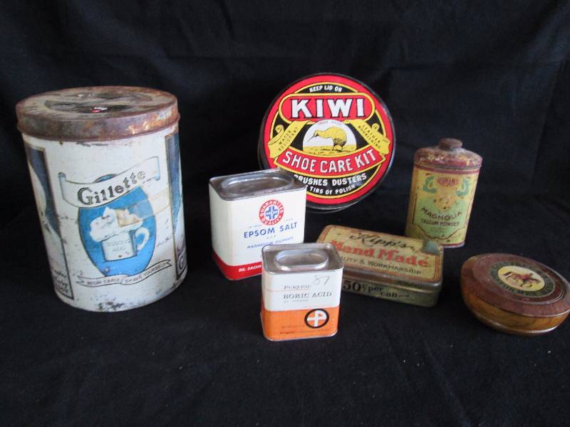 lot 59 image: Vintage Tins