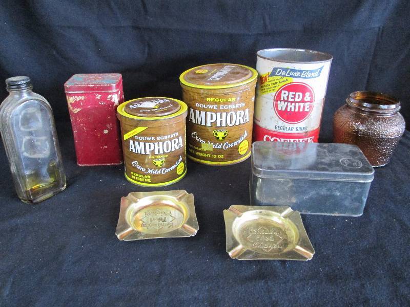 lot 62 image: Tabacco Tins