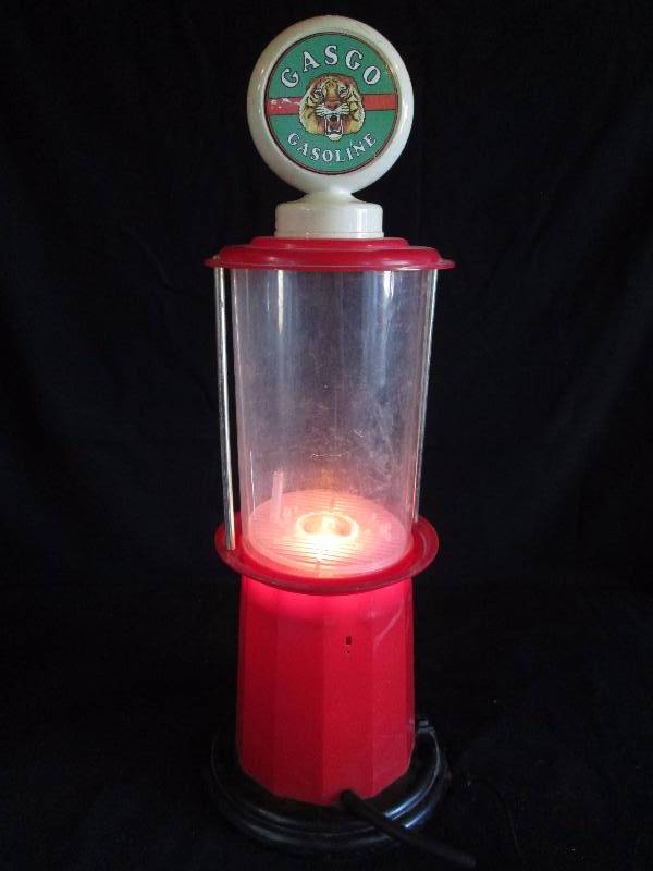 lot 74 image: Fish Tank
