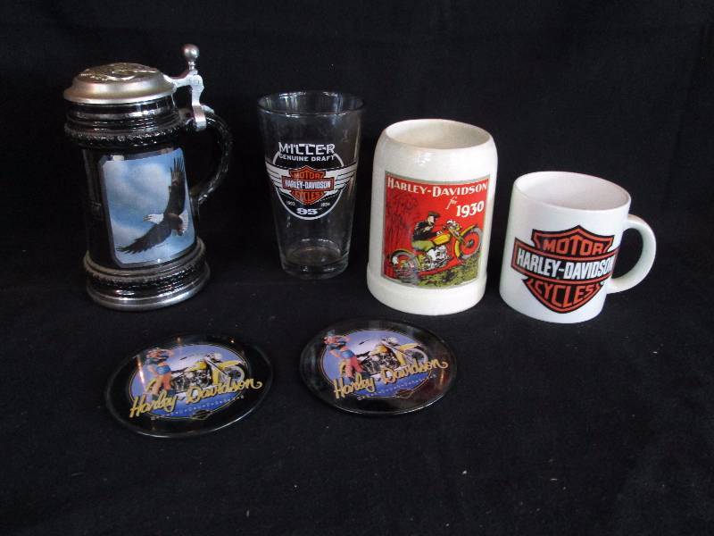 lot 106 image: Harley Davidson Mugs