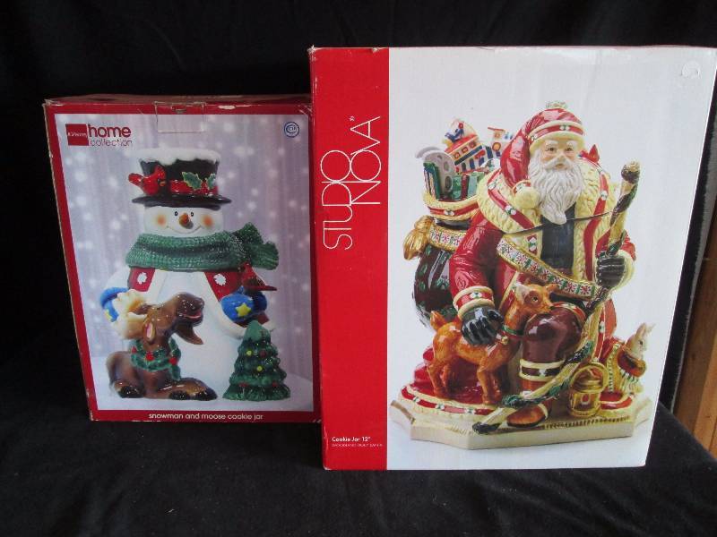 lot 132 image: Cookie Jars