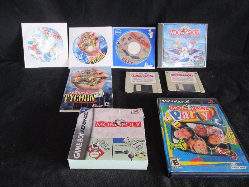 lot 138 image: Monopoly Games
