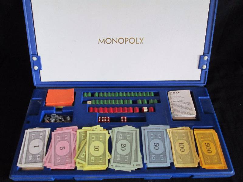 lot 144 image: Monopoly Games