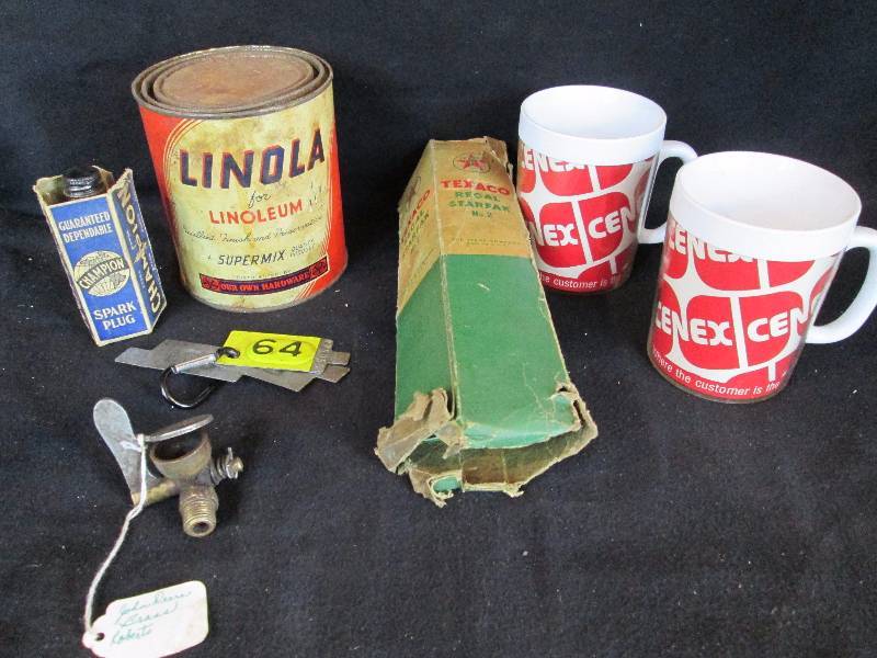 lot 150 image: John Deere Primer Cup