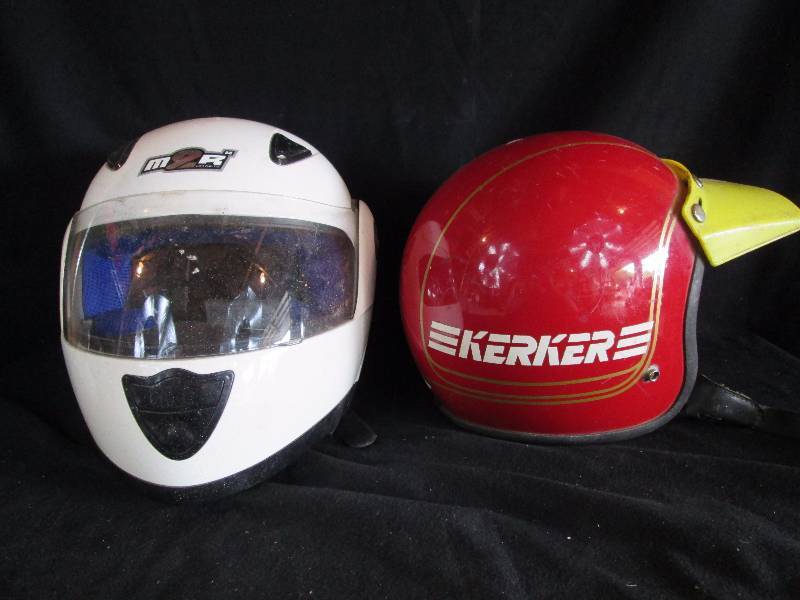 lot 152 image: Helmets