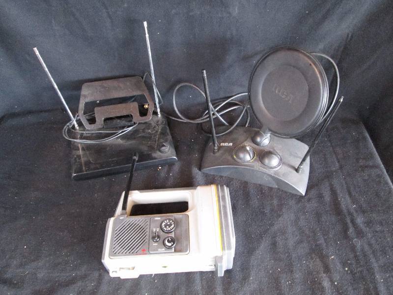 lot 174 image: TV Antennas