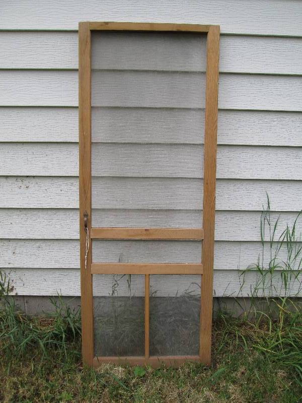 lot 190 image: Wood Screen Door