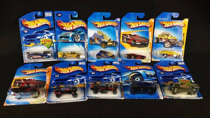 lot 193 image: 1990s & 2000s Hotwheels Die-Cast New in Box