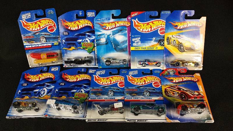 lot 201 image: 1990s & 2000s Hotwheels Die-Cast New in Box