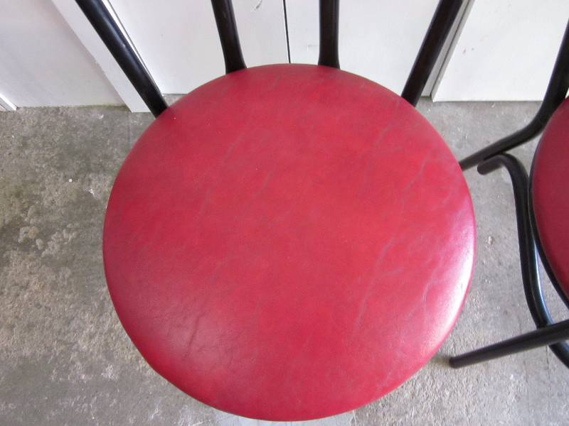 lot 160 image: 2 Metal Chairs with Red Vinyl Seat